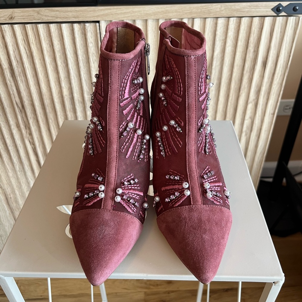 Sam Edelman Dusty Rose Embellished Pointed Toe Ankle Boots